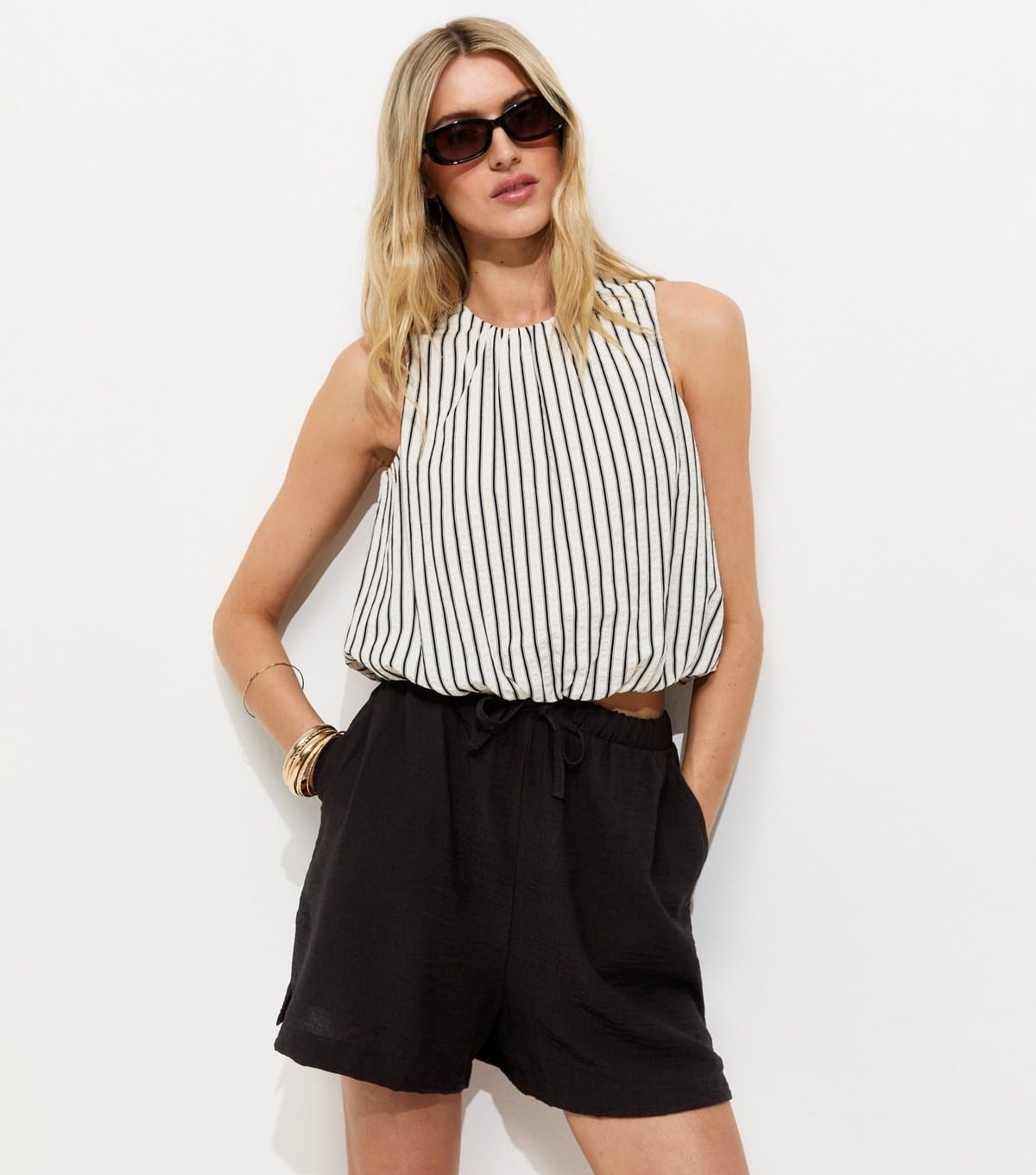 New Look Women's Tall Black Woven Drawstring Waist Shorts New Look