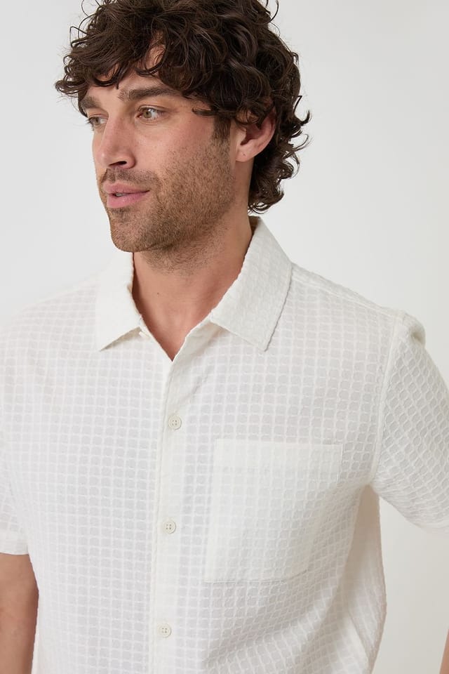 Threadbare Threadbare Men's Textured Cotton Short Sleeve Shirt in Natural - 3
