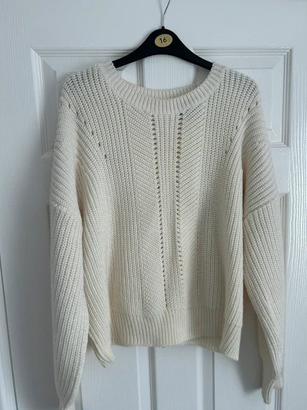 New Look New look off white jumper size large