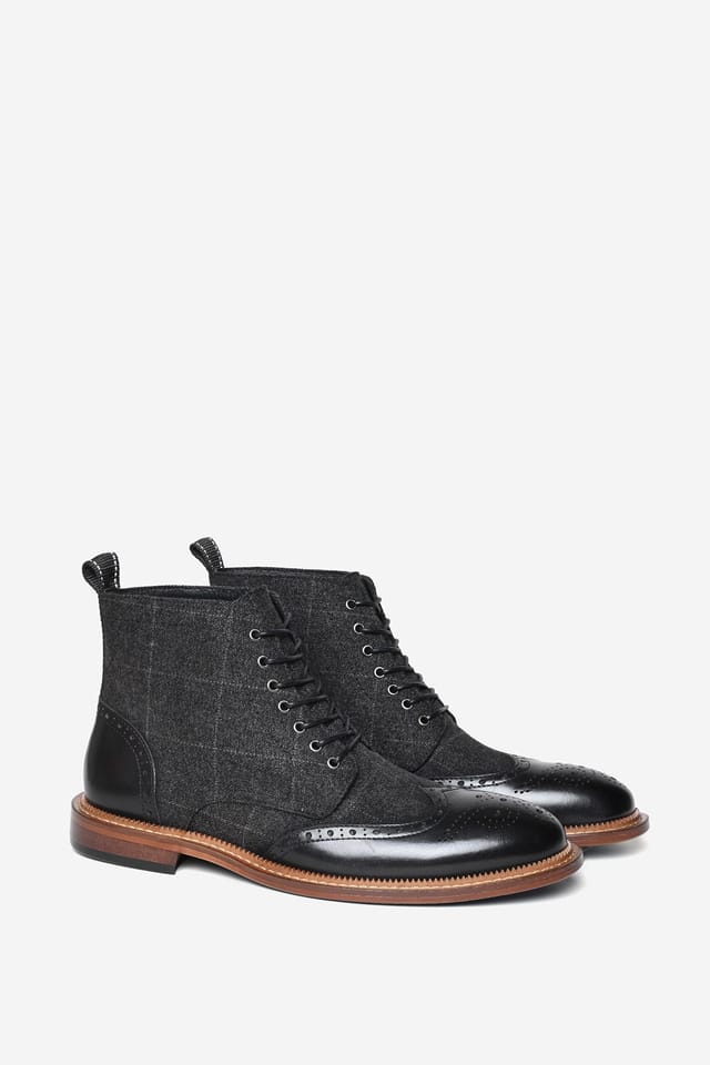 Alexander Pace Alexander Pace Men's 'St. Martins' Vintage Derby Boots in Black - 2