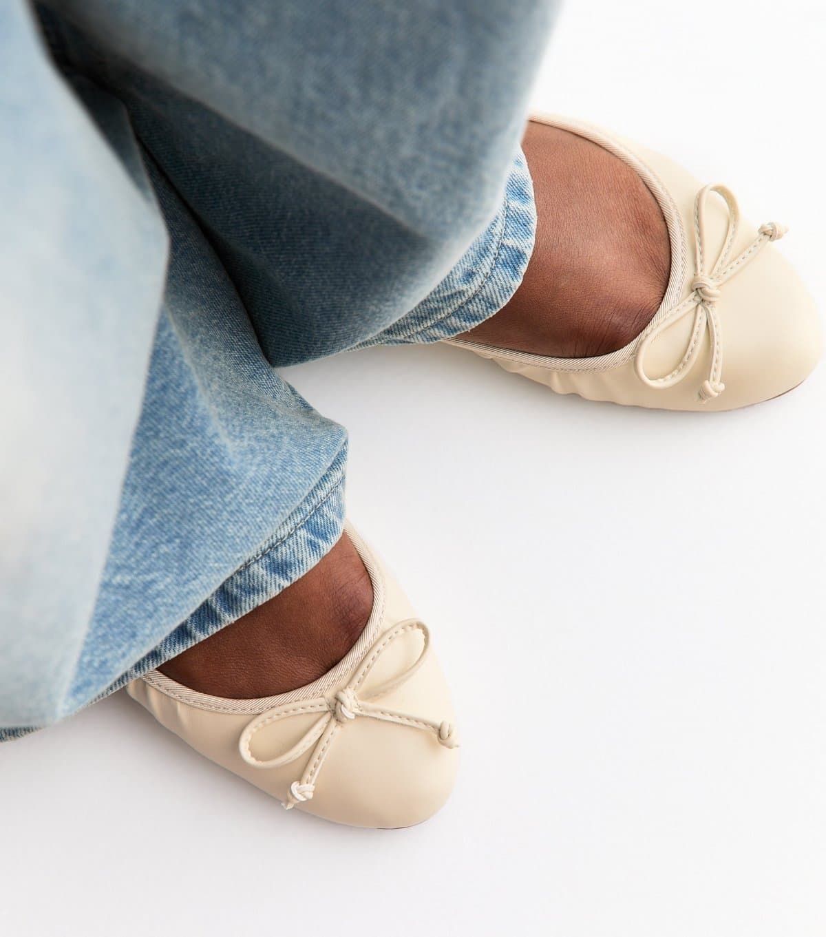 New Look Women's Off White Faux Leather Ruched Ballerina Pumps Vegan New Look