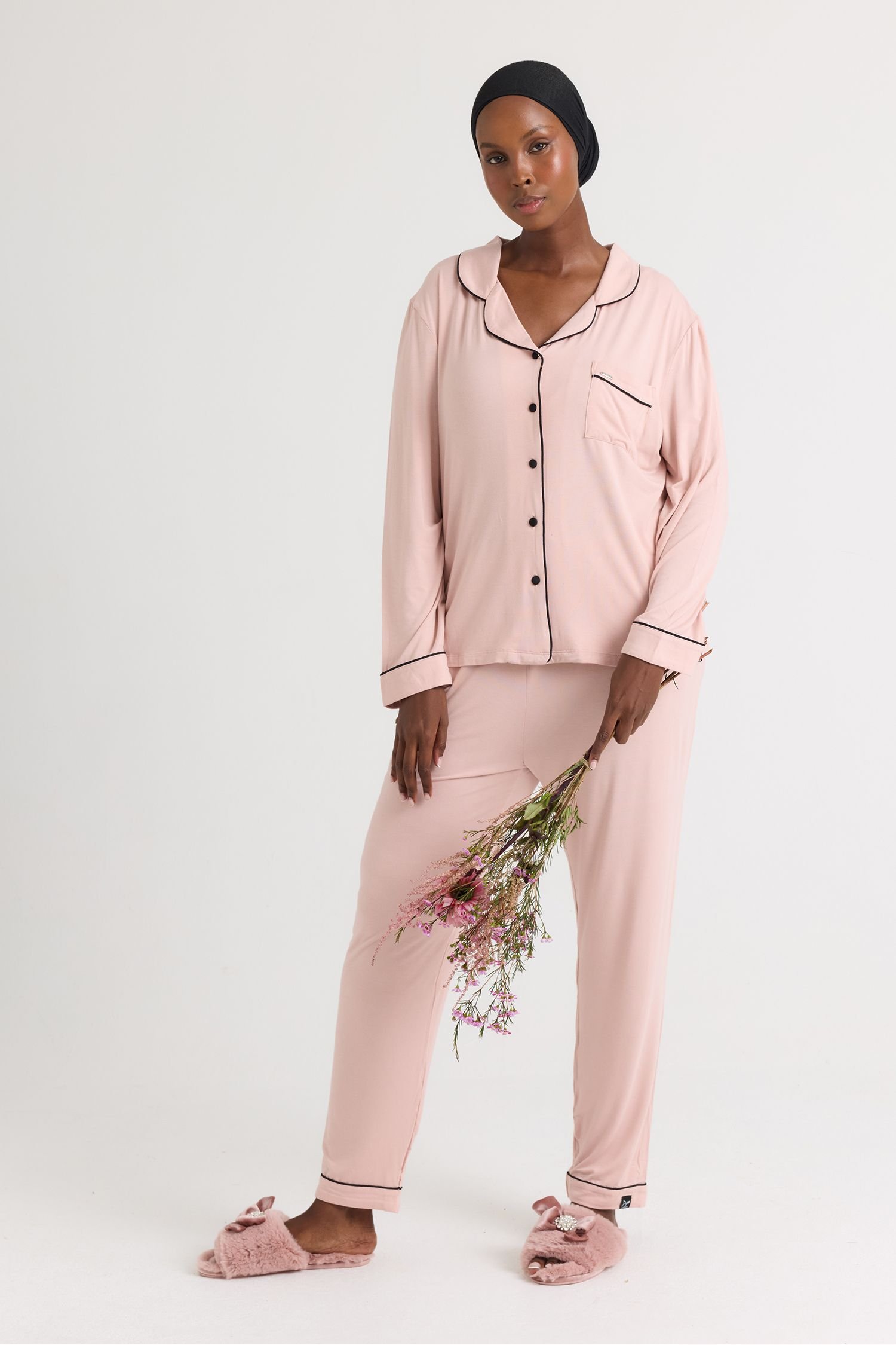 Pretty You London Pretty You London Women's Bamboo Long Pyjama Set in Pink - 4