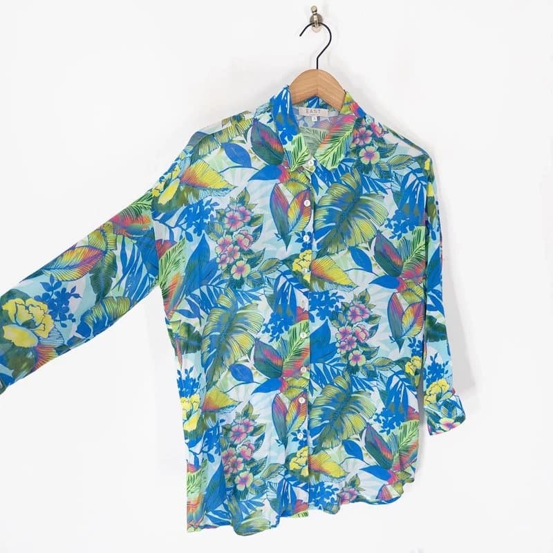 EAST East Tropical Floral Shirt Blouse Size S 8 10 Relaxed Fit Longline Button Up