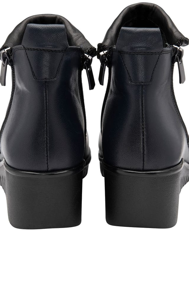 Lotus Lotus Women's 'Cordelia' Leather Wedge Ankle Boots in Navy - 3