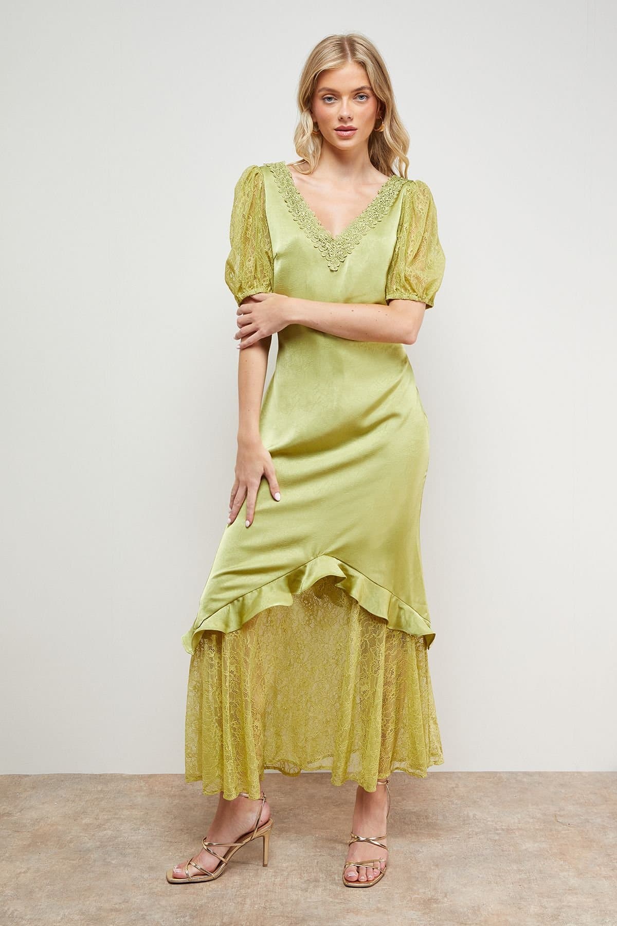 Oasis Oasis Women's Plain Lace Frill Detail Puff Sleeve Midi Dress in Chartreuse