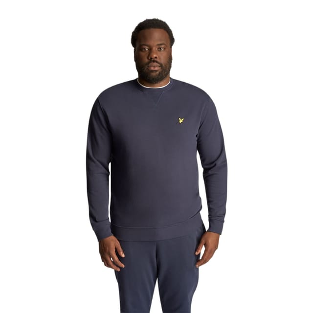 Lyle & Scott Lyle & Scott Men's Crew Neck Plus Sweatshirt in Navy - 3