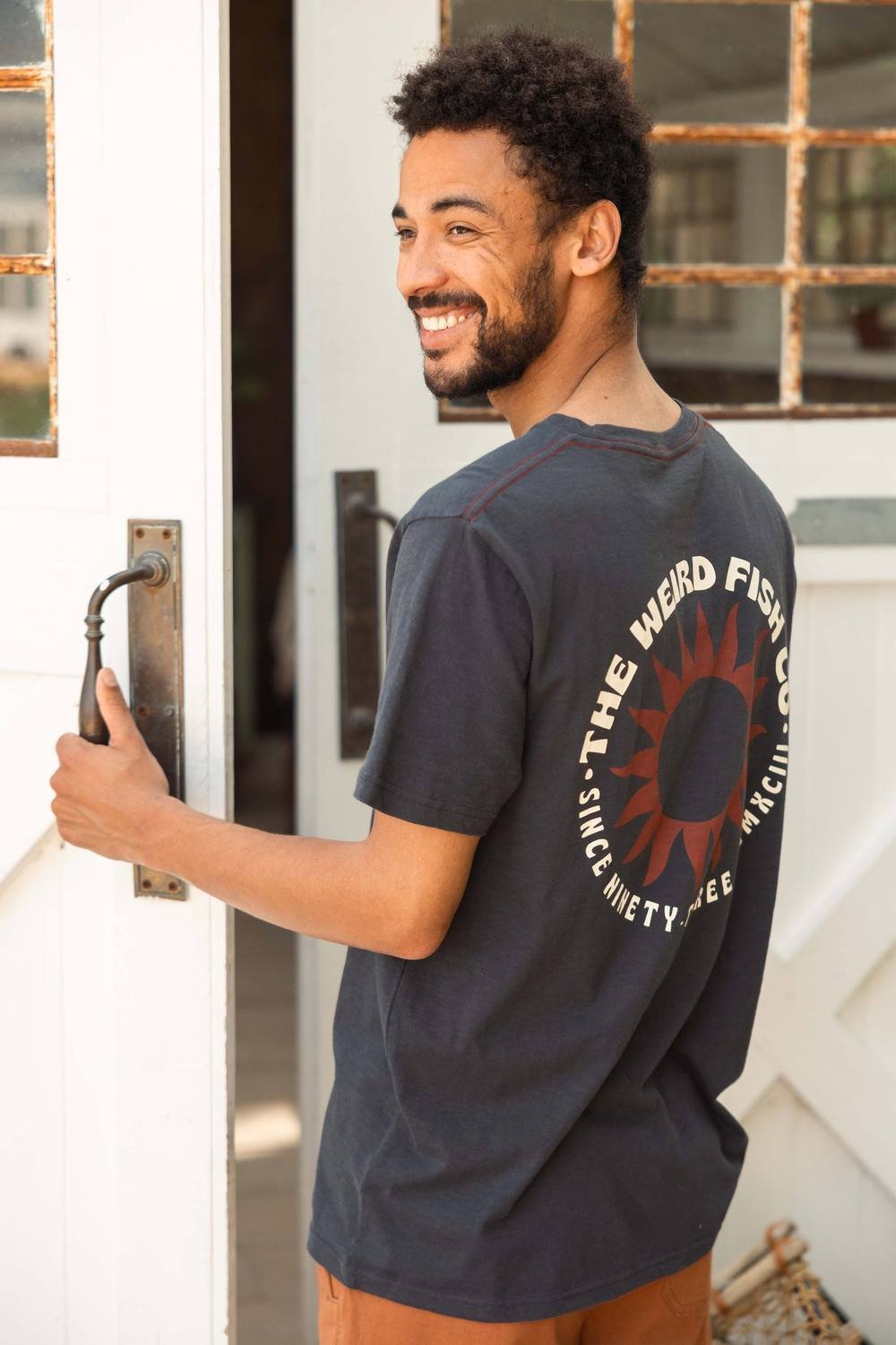 Weird Fish Weird Fish Men's Sun Beam Graphic T-Shirt in Charcoal - 2