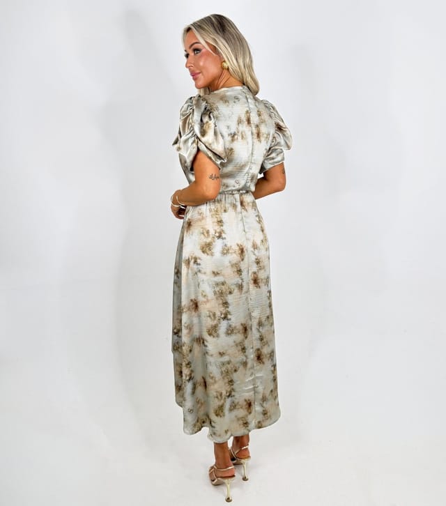 AX Paris Women's Grey Satin Puff Sleeve Midi Dress AX Paris New Look - 3