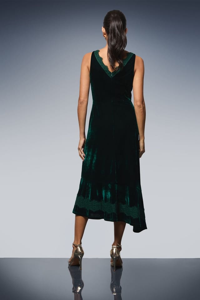 Wallis Wallis Women's Velvet Lace Insert Midi Dress in Emerald - 3