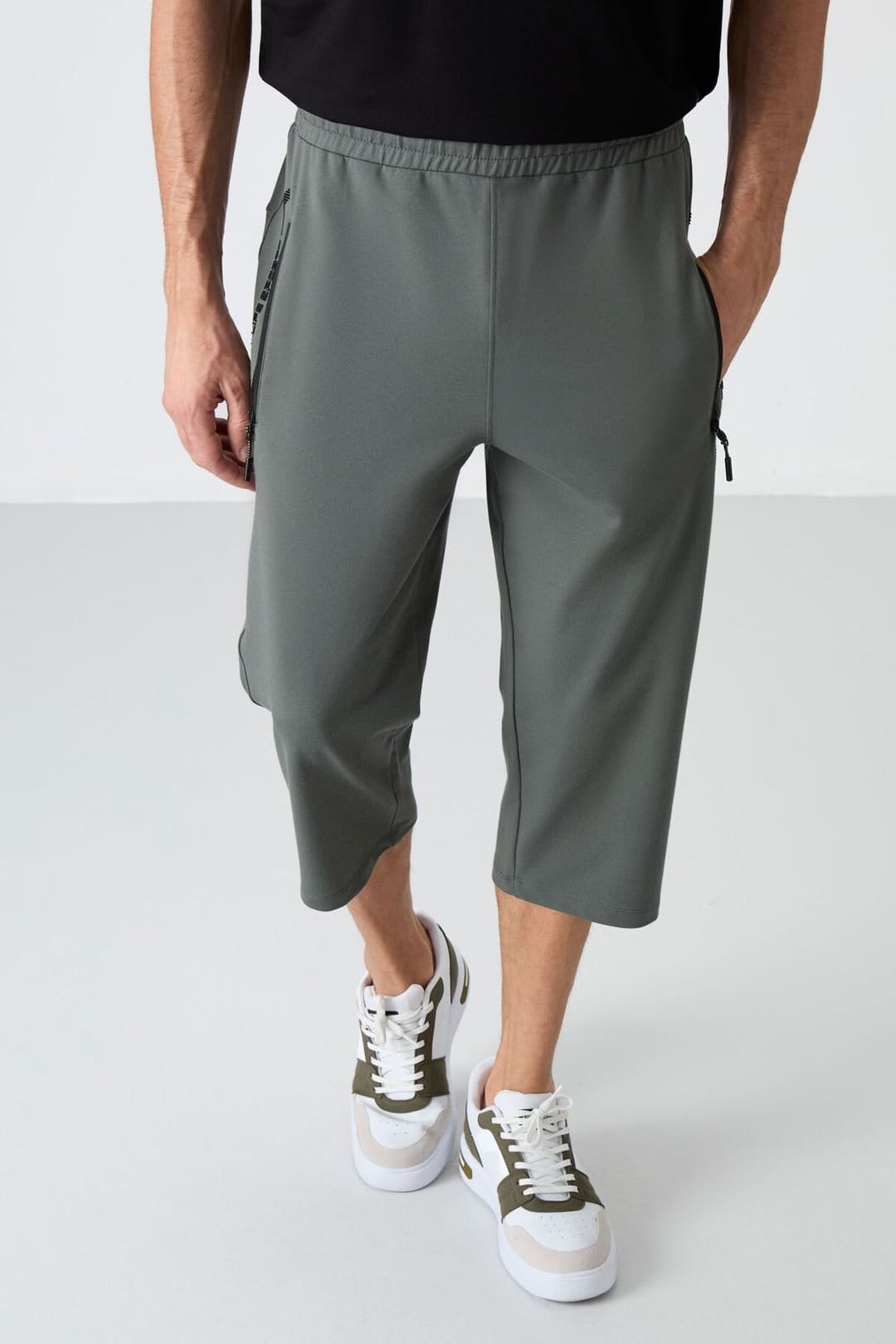 Tommy Life Tommy Life Men's Capri Cycling Shorts in Grey - 4