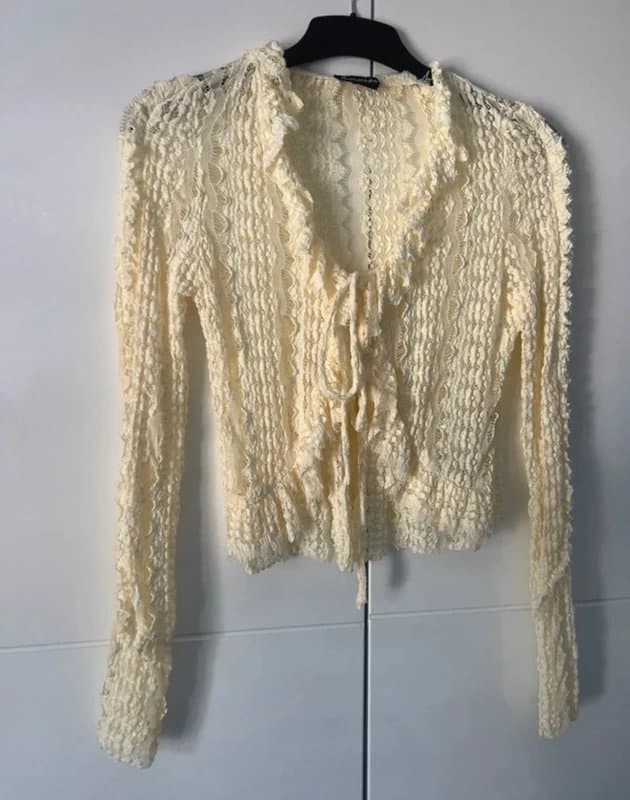 PrettyLittleThing Pretty little thing cream tie up frill top