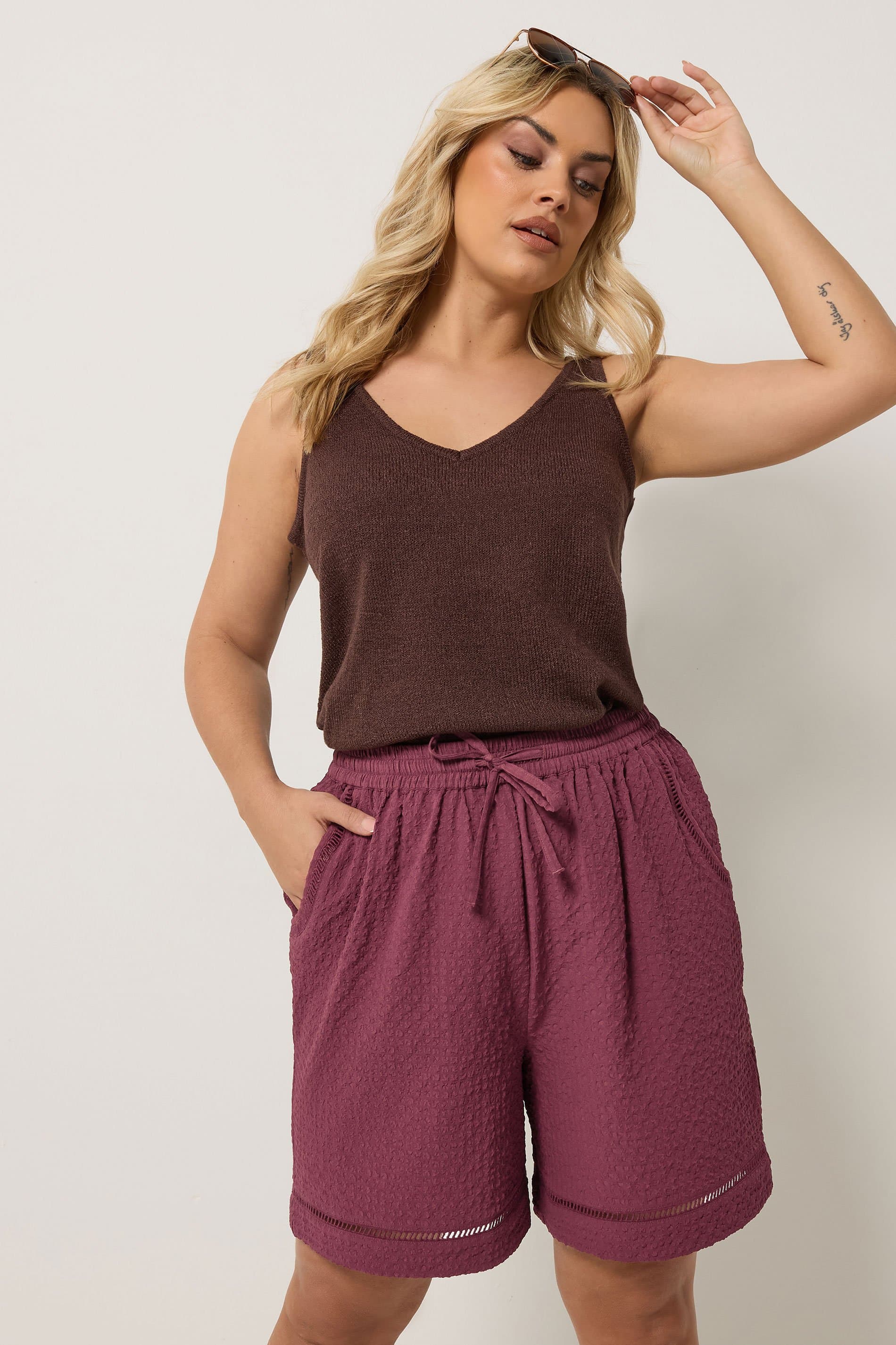 Yours Plus Size Pink Ladder Detail Shorts