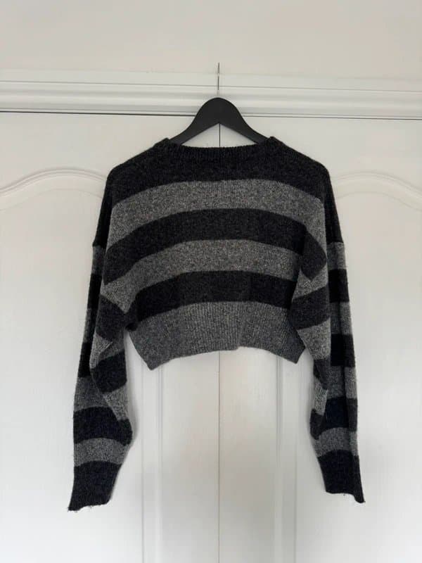 ASOS Design ASOS Design grey striped cropped knit jumper