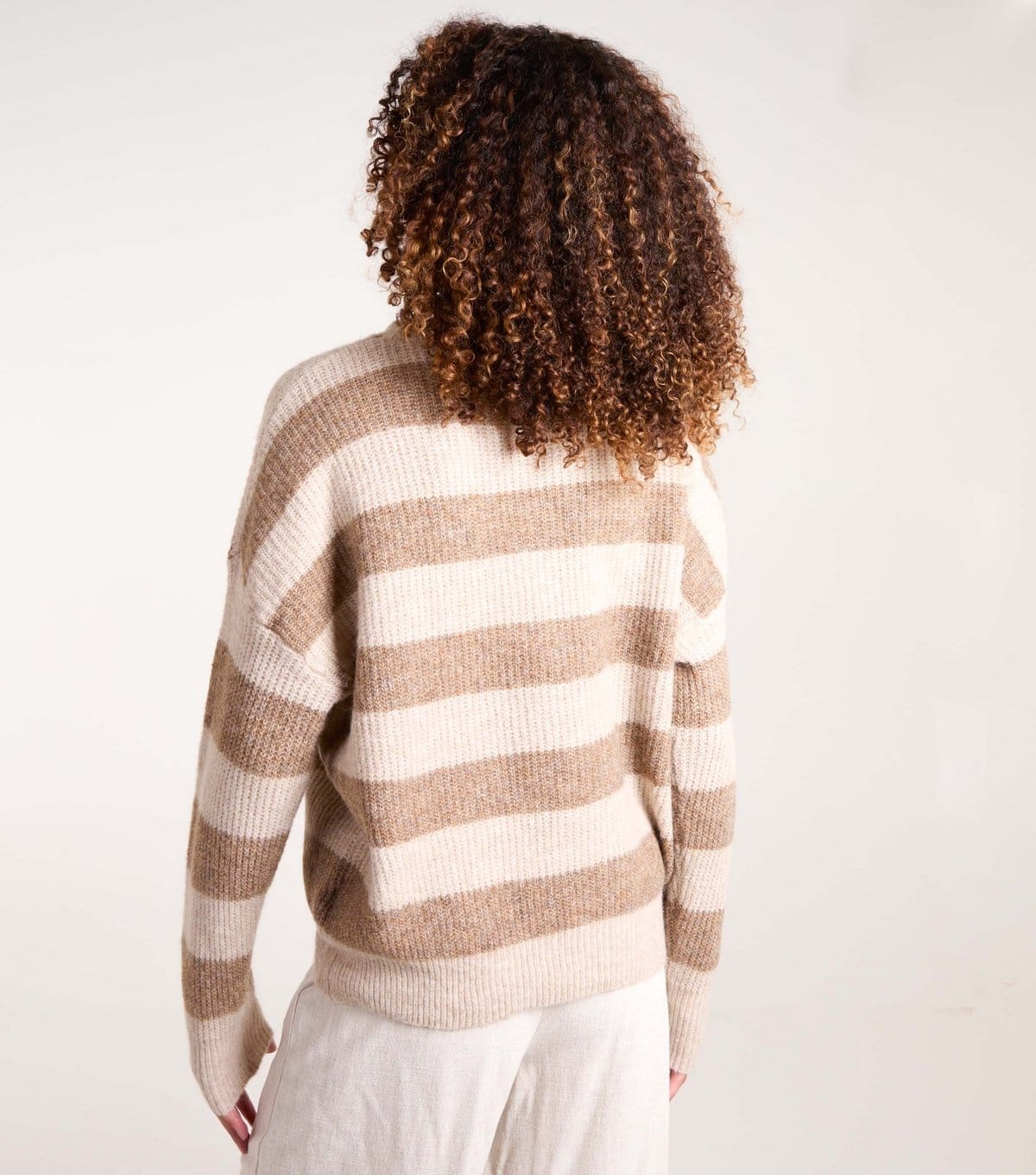 Blue Vanilla Women's Cream Stripe Print Crew Neck Jumper Blue Vanilla New Look - 4