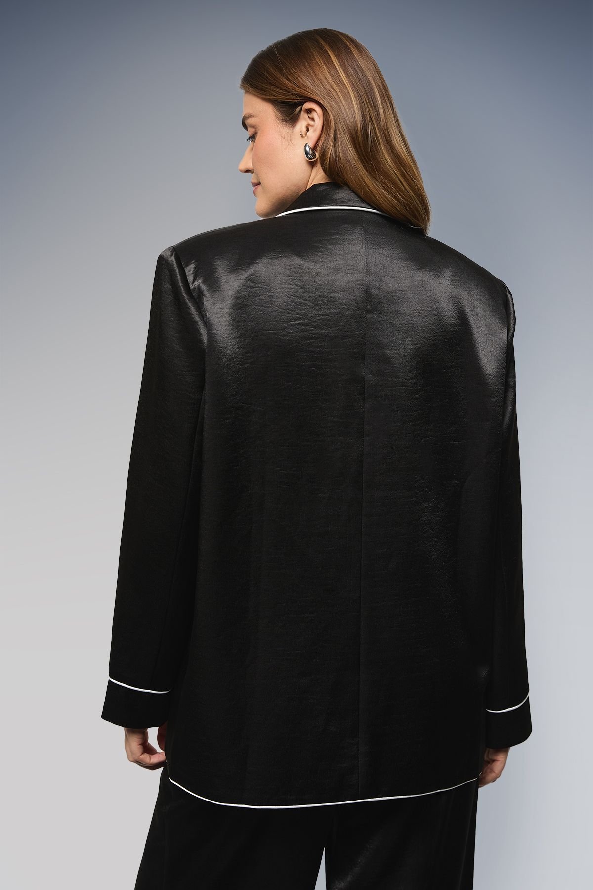 Wallis Wallis Women's Satin Pocket Trim Shirt Co ord in Black - 3