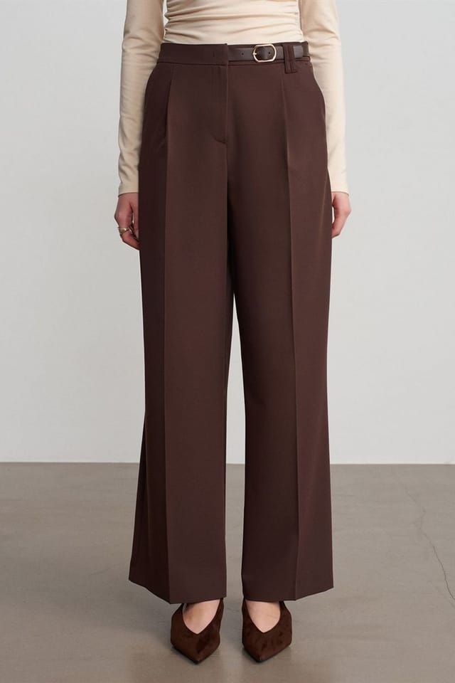 Dilvin Dilvin Women's Wide-leg Belted Crepe Trousers in Chocolate - 3