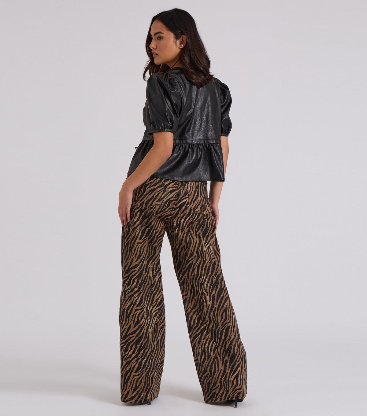 Urban Bliss Women's Brown Zebra Print Wide Leg Jeans Urban Bliss New Look - 4