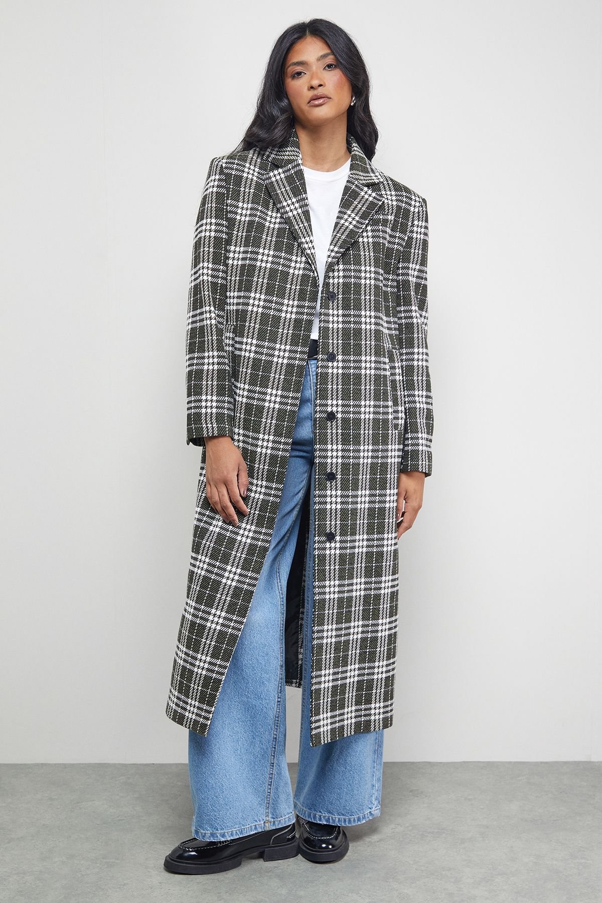 Warehouse Warehouse Women's Checked Oversized Maxi Coat in Black - 2