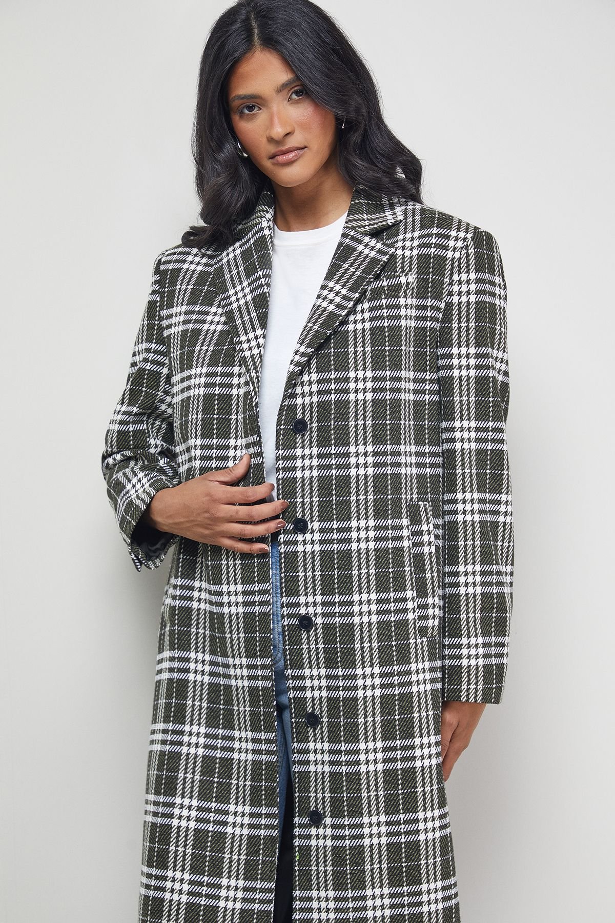 Warehouse Warehouse Women's Checked Oversized Maxi Coat in Black - 4