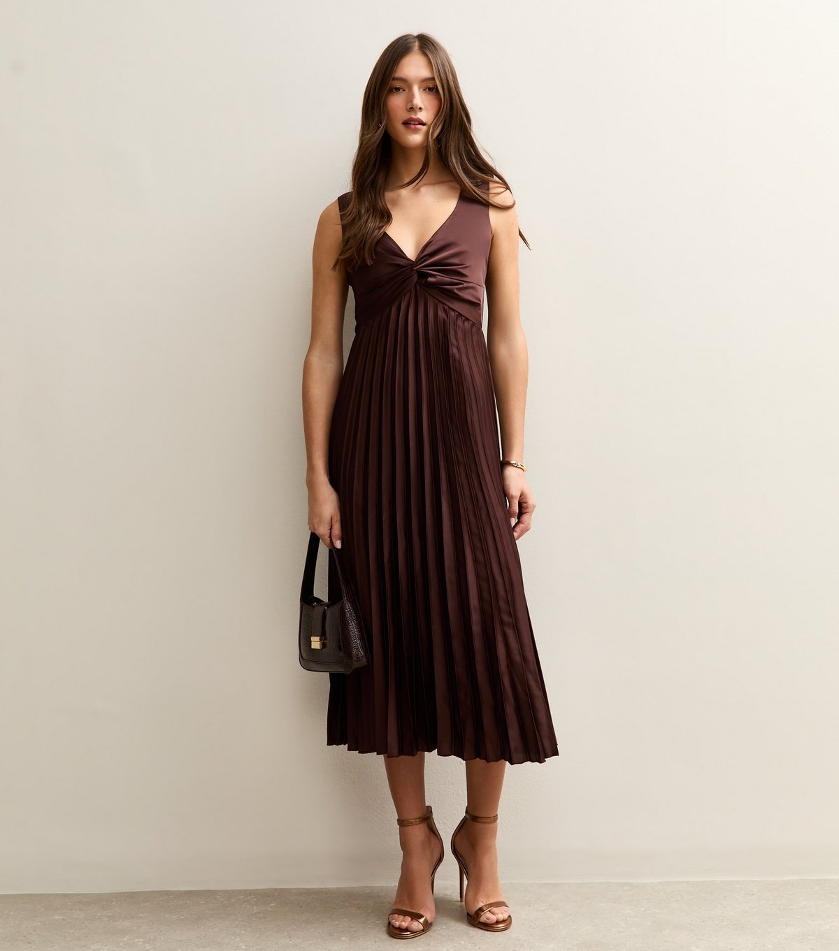 New Look Women's Dark Brown Satin Pleated Midi Dress New Look - 3