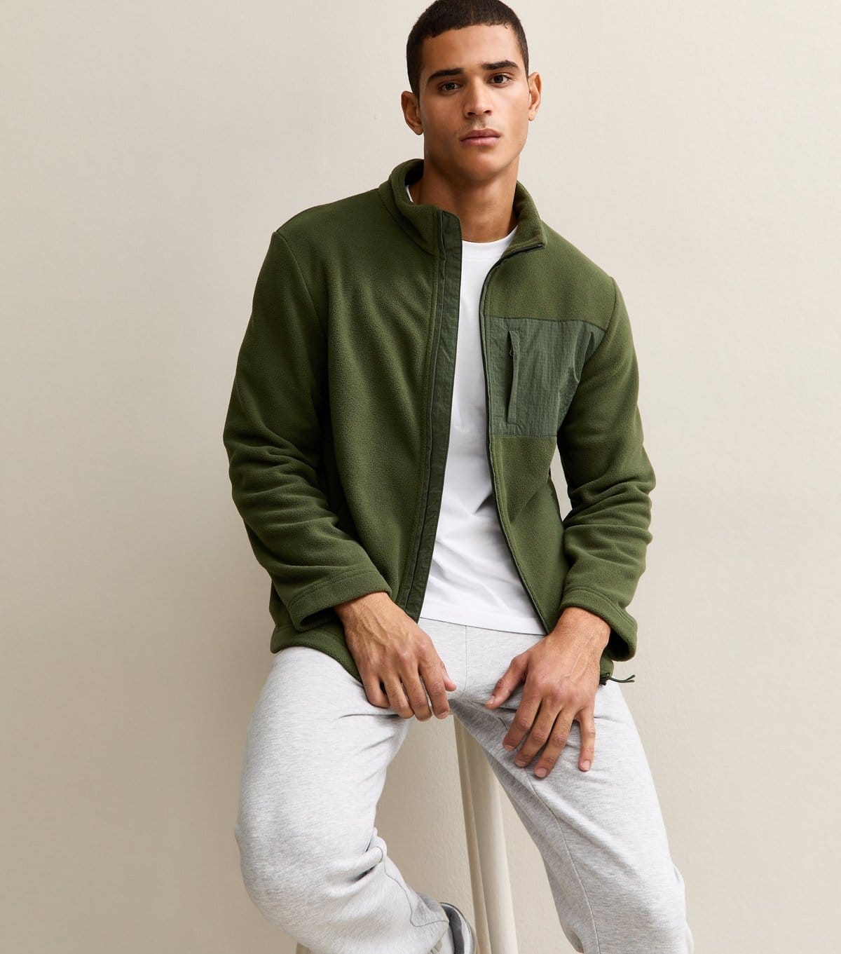 New Look Men's Dark Green Relaxed Fleece Tech Jacket New Look - 1