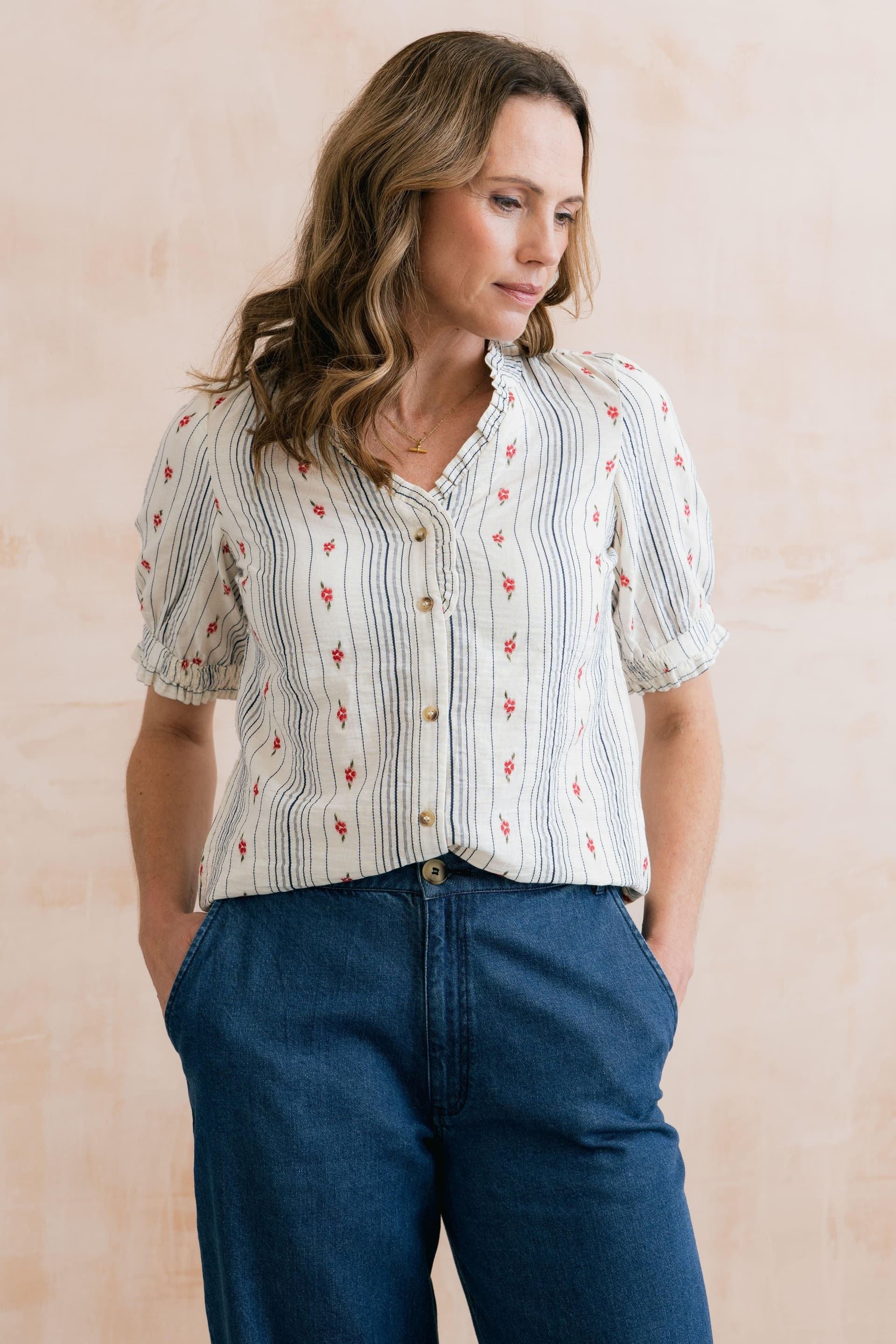 Lily & Me Lily & Me Women's Wren Frill Blouse in Ecru