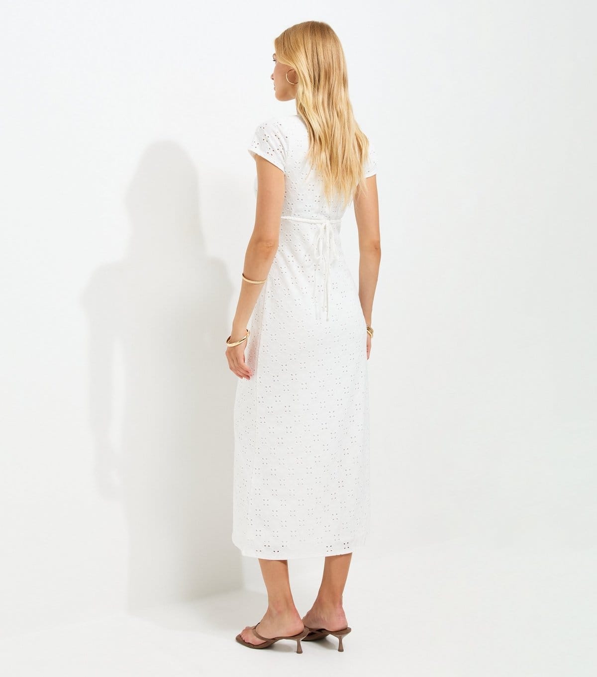 New Look Women's White Broderie Anglaise Jersey Milkmaid Midi Dress New Look - 4