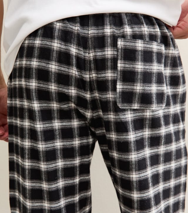 New Look Men's Black Regular Fit Check Pattern Pyjama Bottoms New Look - 3