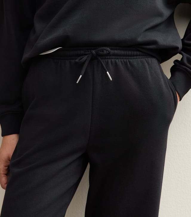 New Look Women's Black Drawstring Wide Leg Joggers New Look - 2