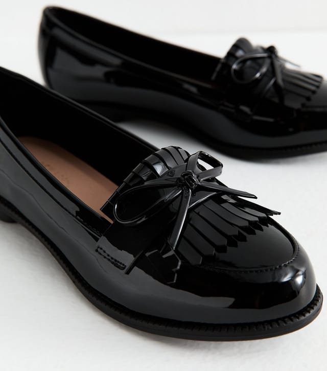 New Look Women's Black Faux Patent Tassel Trim Loafers Vegan New Look - 3