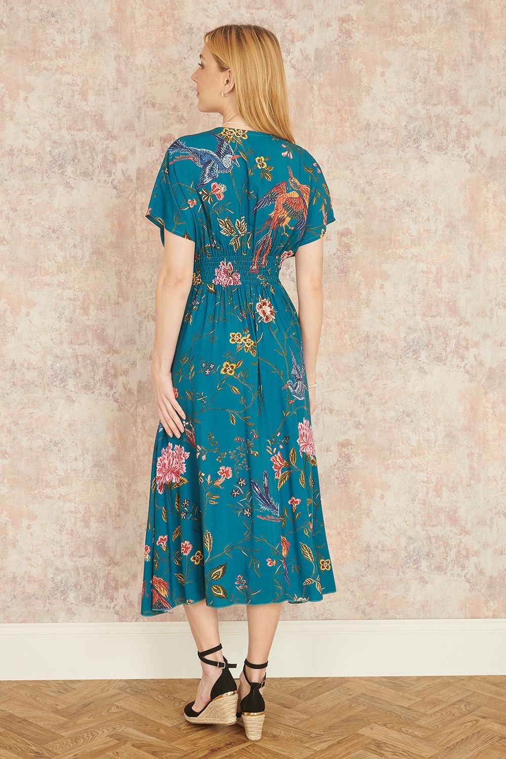Yumi Yumi Women's Teal Bird & Floral Print Ruched Waist Kimono Midi Dress - 4