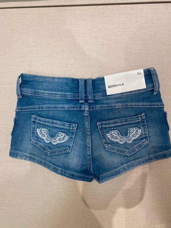 Bershka Bershka embroidered denim shorts