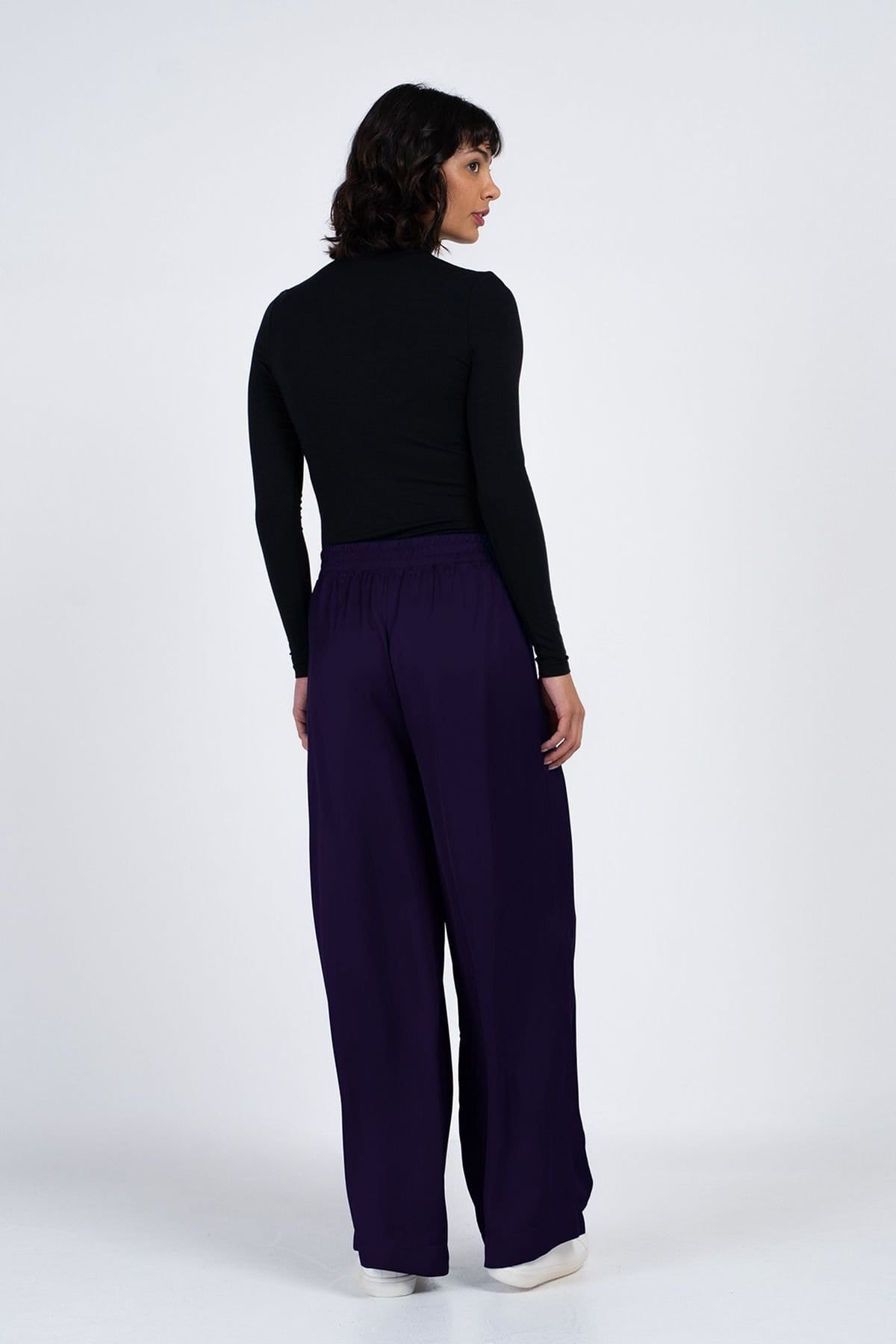 Kettlewell Kettlewell Women's Satin Wide Leg Trousers in Aubergine - 4