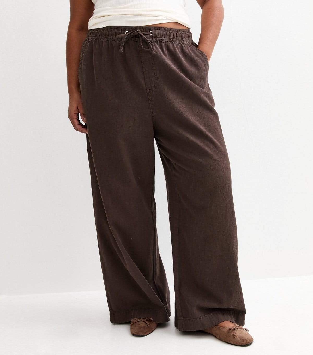 New Look Women's Plus Size Dark Brown Cotton Twill Wide Leg Trousers Curves New Look - 4