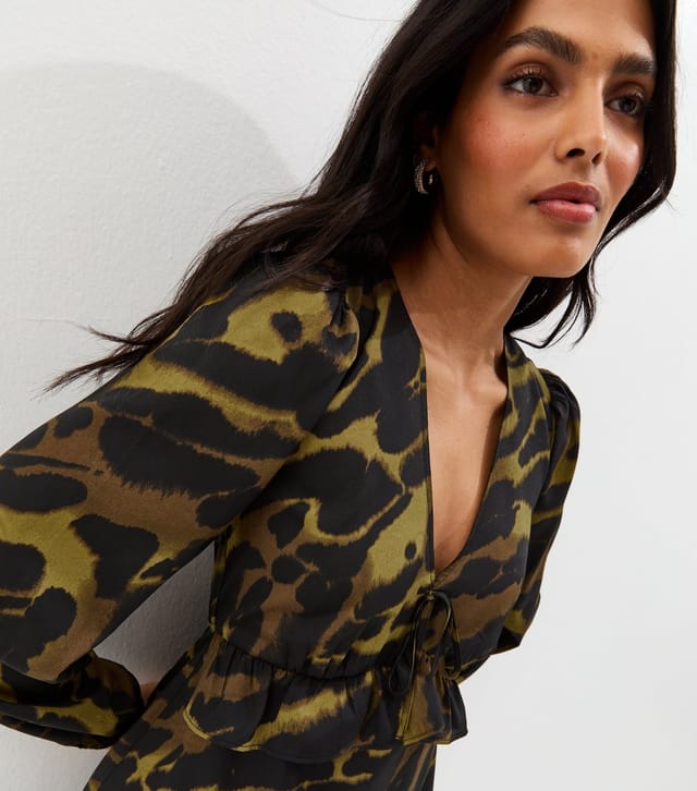 New Look Women's Green Animal Print Frilly Trim Mini Dress New Look - 2