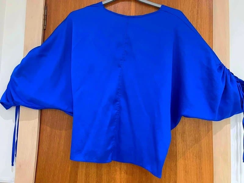 New Look Cobalt blue Batwing sleeve Top size 16 tho would fit 14/16 poss 18 new