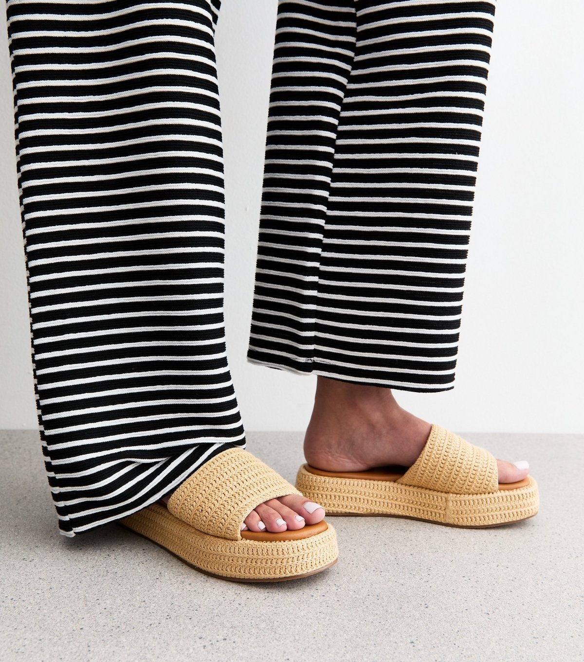 New Look Women's Cream Raffia And Faux Leather Platform Mules Vegan New Look - 2