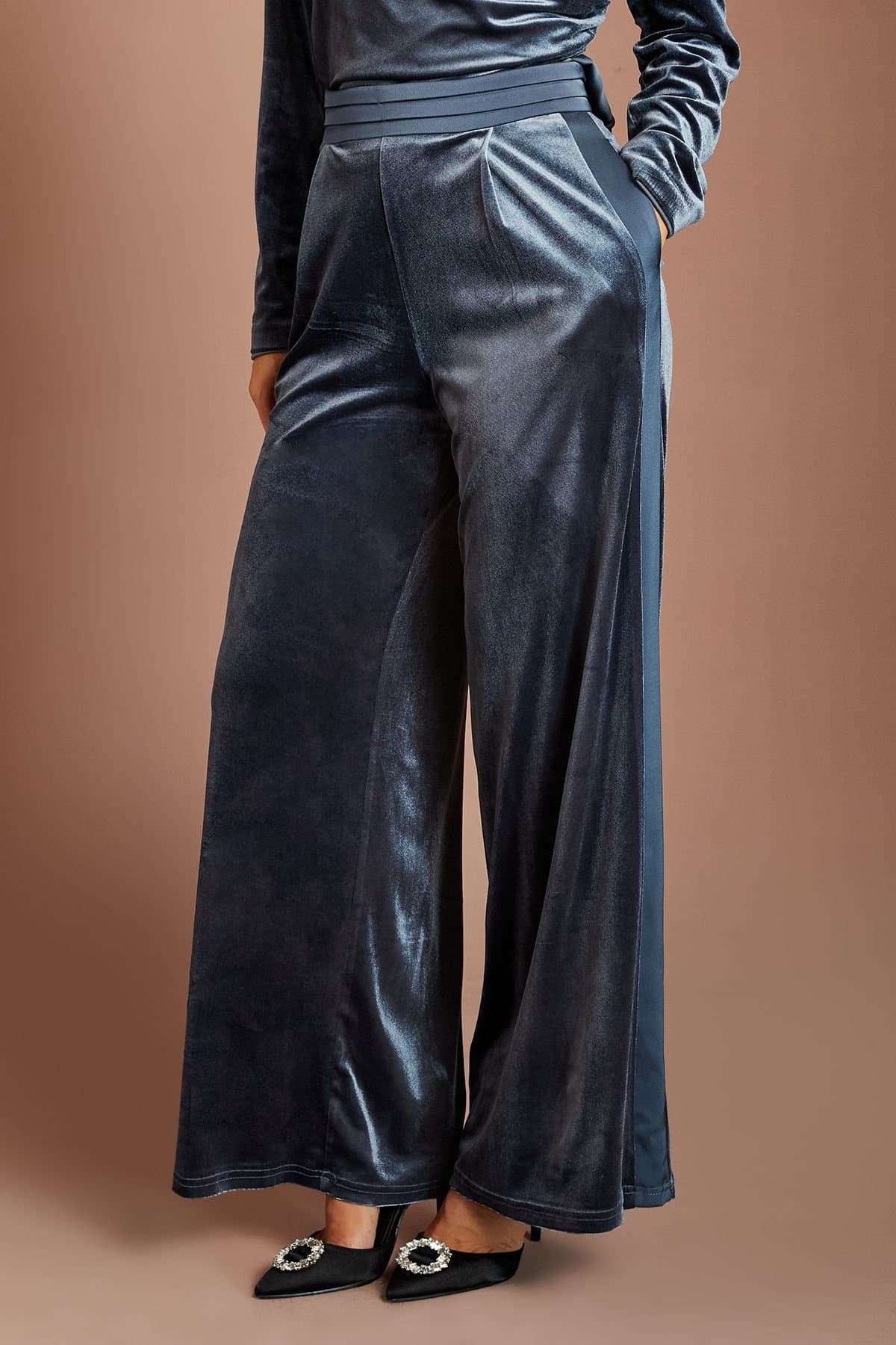 Coast Coast Women's Velvet Trouser With Satin Waistband in Slate
