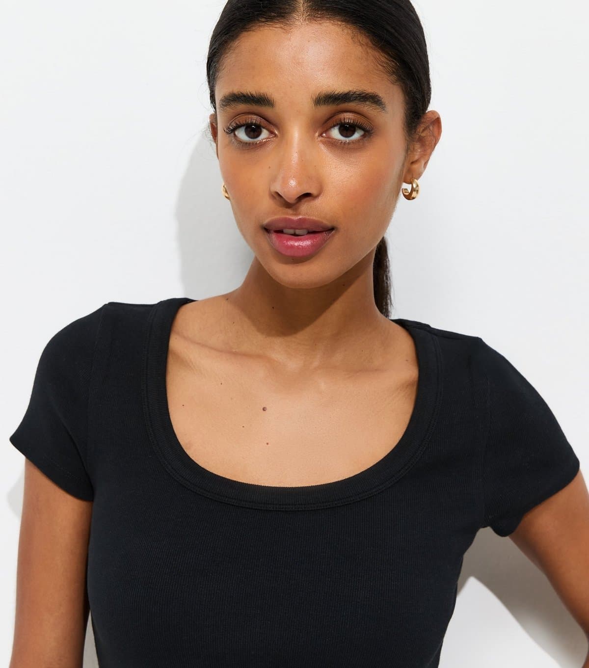 New Look Women's Premium Black Heavyweight Cotton Scoop Neck T-Shirt New Look