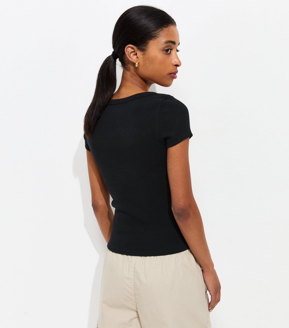 New Look Women's Premium Black Heavyweight Cotton Scoop Neck T-Shirt New Look - 4