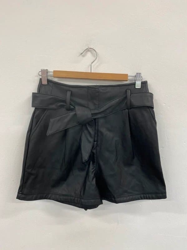 New Look Fabulous New Look Black Faux Leather Belted Shorts UK8 LG276