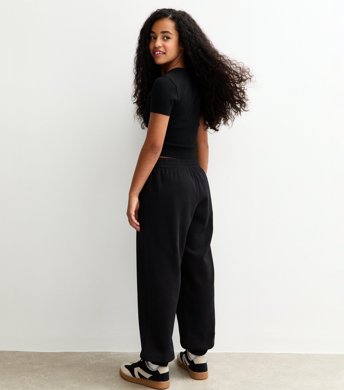New Look Girls' Black Oversized Cuff Joggers New Look - 4