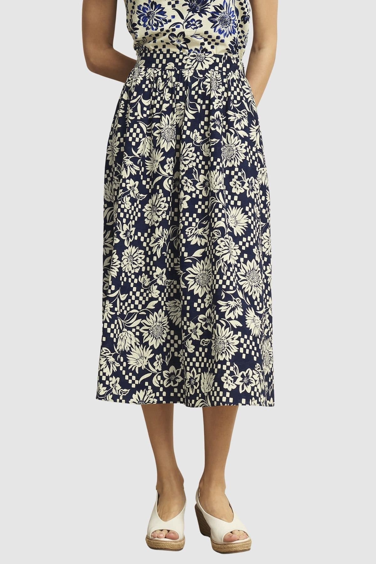 Hobbs London Hobbs London Navy Floral Print Midi Skirt