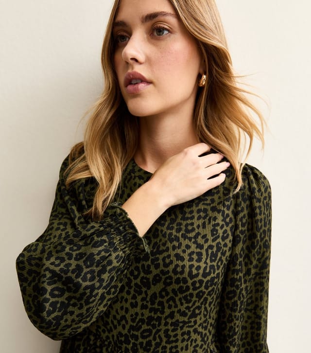 New Look Women's Green Animal Print Tiered Mini Dress New Look - 2