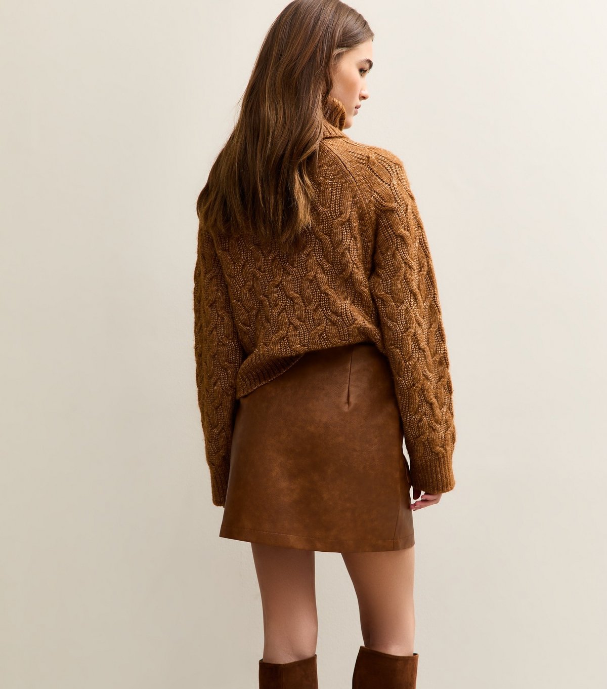 New Look Women's Tan Cracked Faux Leather Mini Skirt New Look - 4