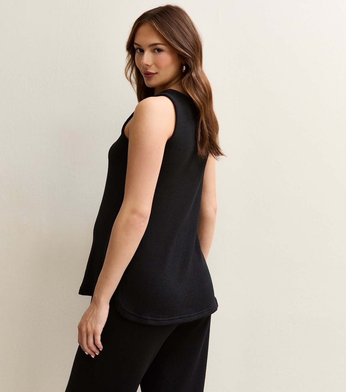 New Look Women's Maternity Black Textured Sleeveless top New Look - 4