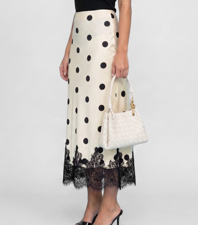 Urban Bliss Women's White Satin Polka Dot Lace Hem Maxi Skirt Urban Bliss New Look - 3