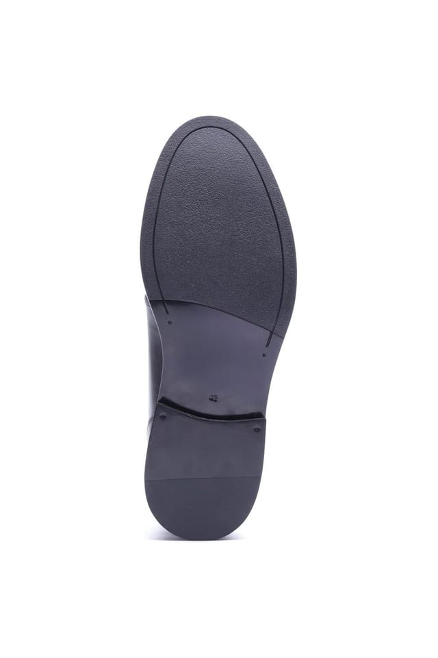 Base London Base London Men's Marco Chukka Boot in Black - 3
