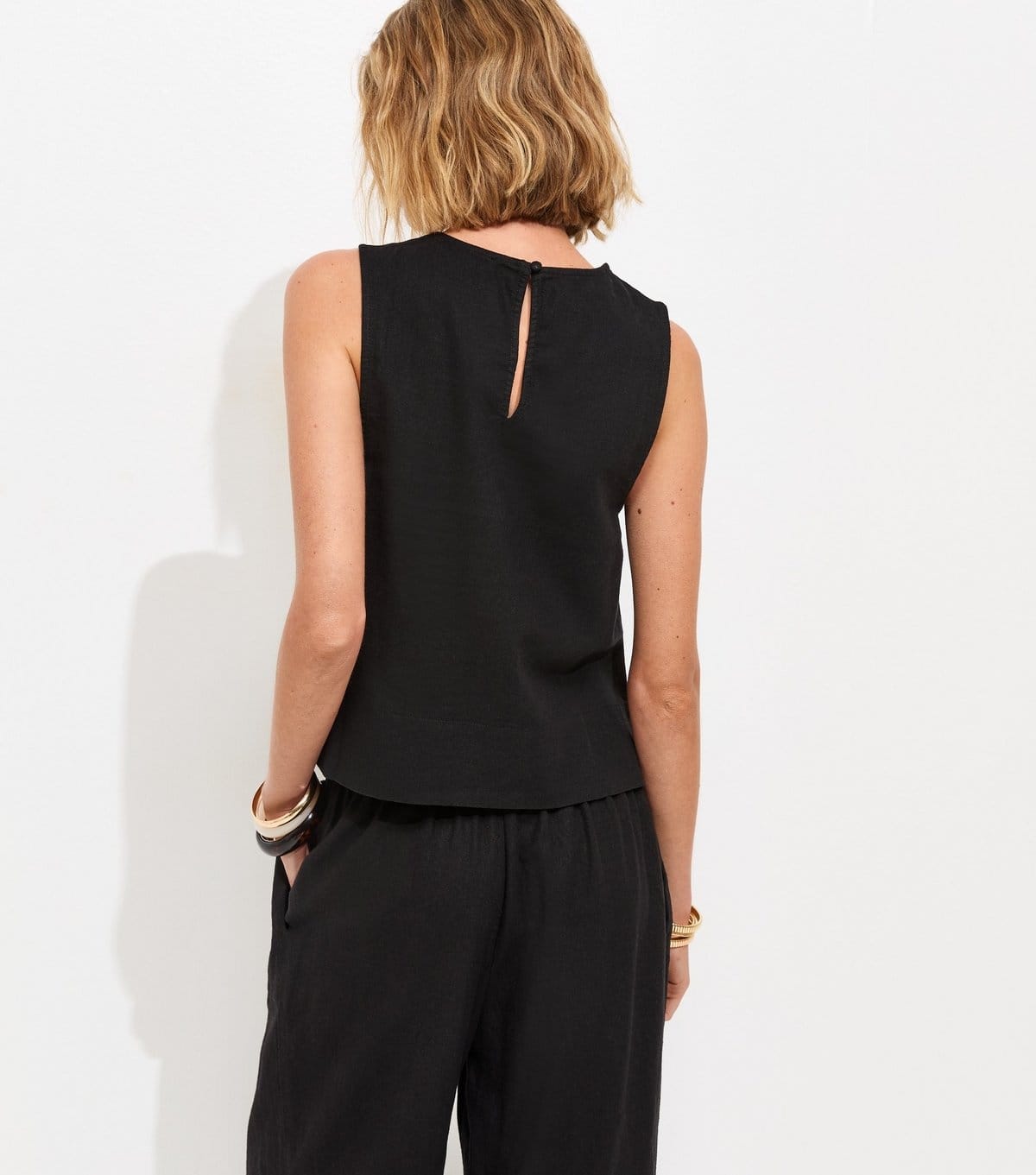 New Look Women's Black Linen Blend Sleeveless Top New Look - 4