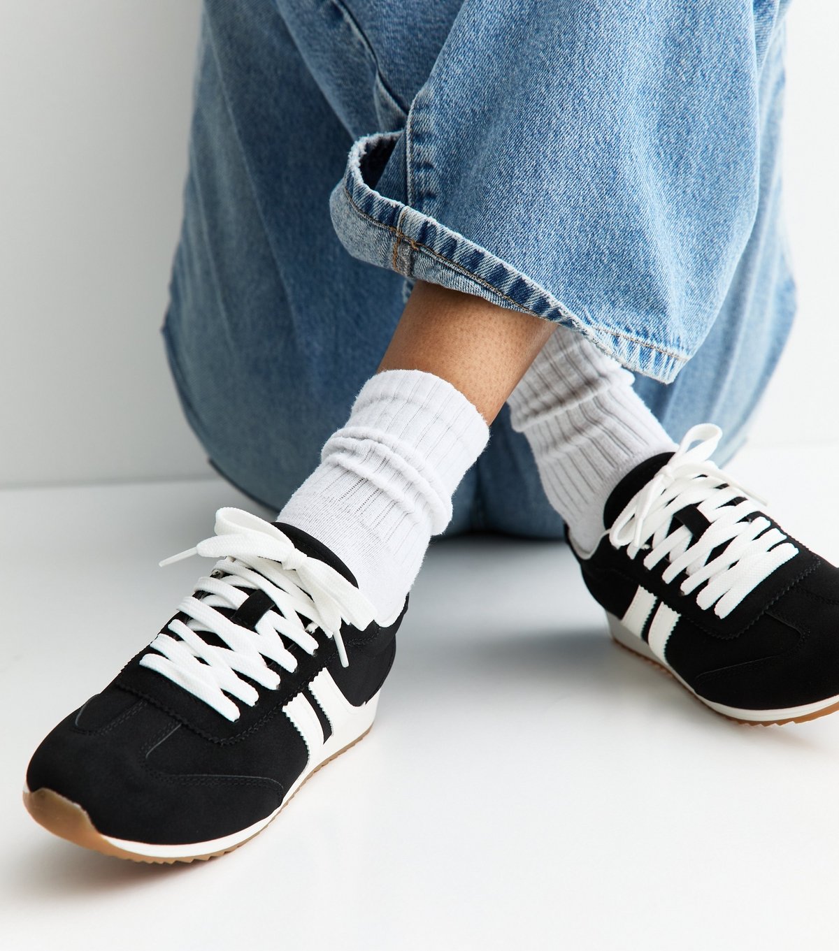 New Look Women's Black Faux Brushed Leather Panelled Trainers Vegan New Look - 2